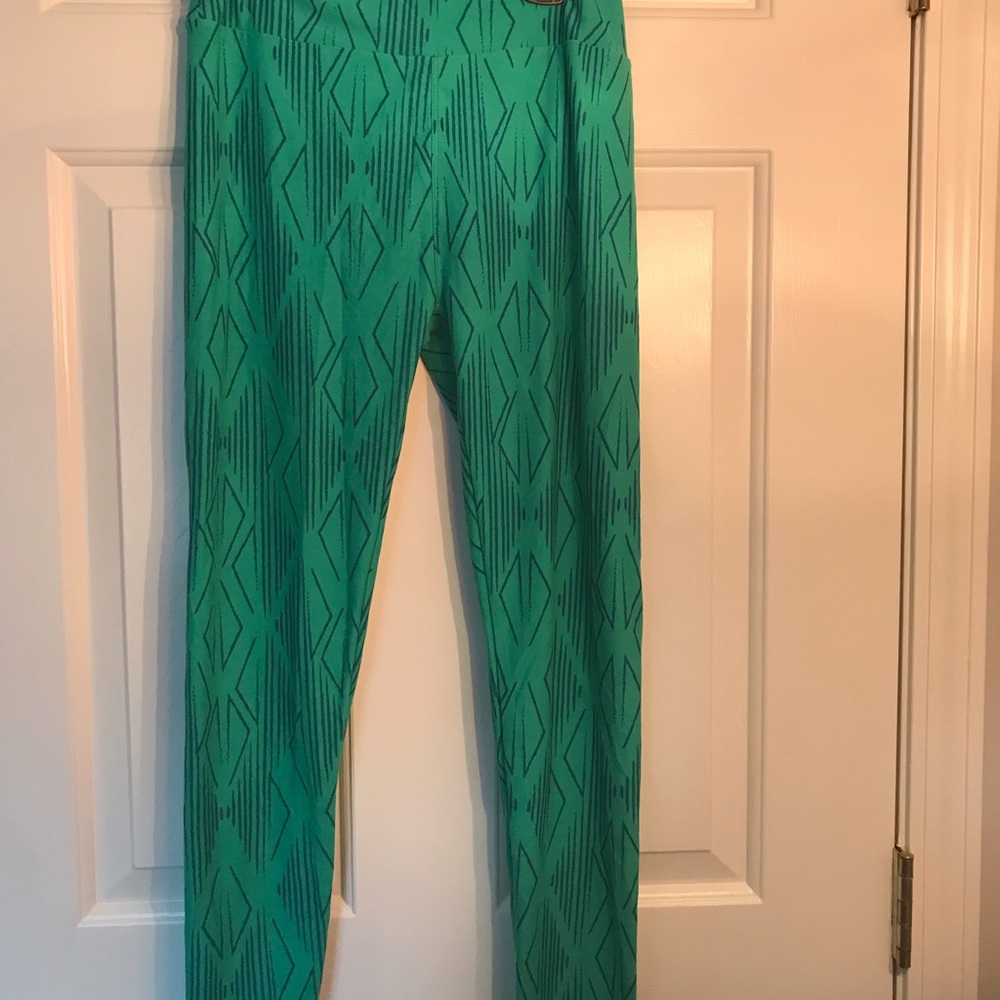 green leggings